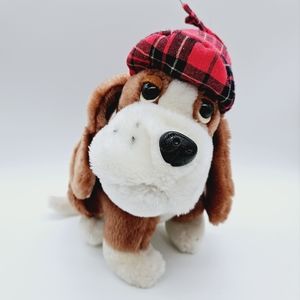 VINTAGE | R. DAKIN 1978 Sherlock plaid hat basset hound plush dog stuffed toy